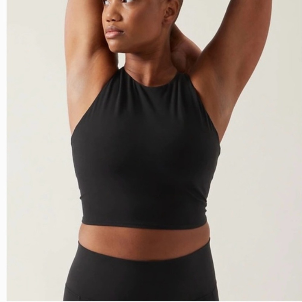 Black Sleeveless Crop Top with Cups